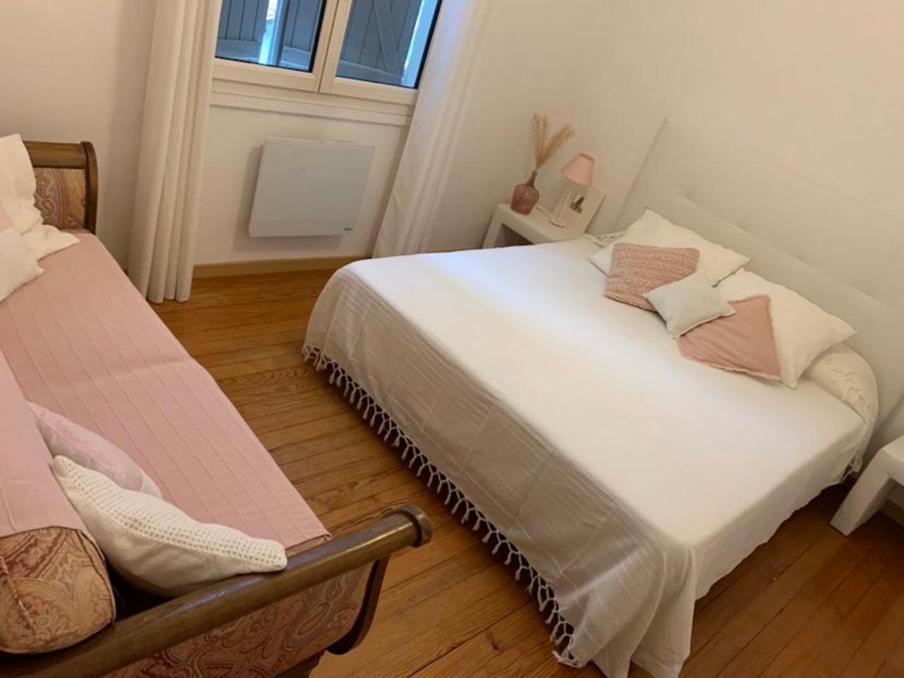 La Phoceenne Apartment *